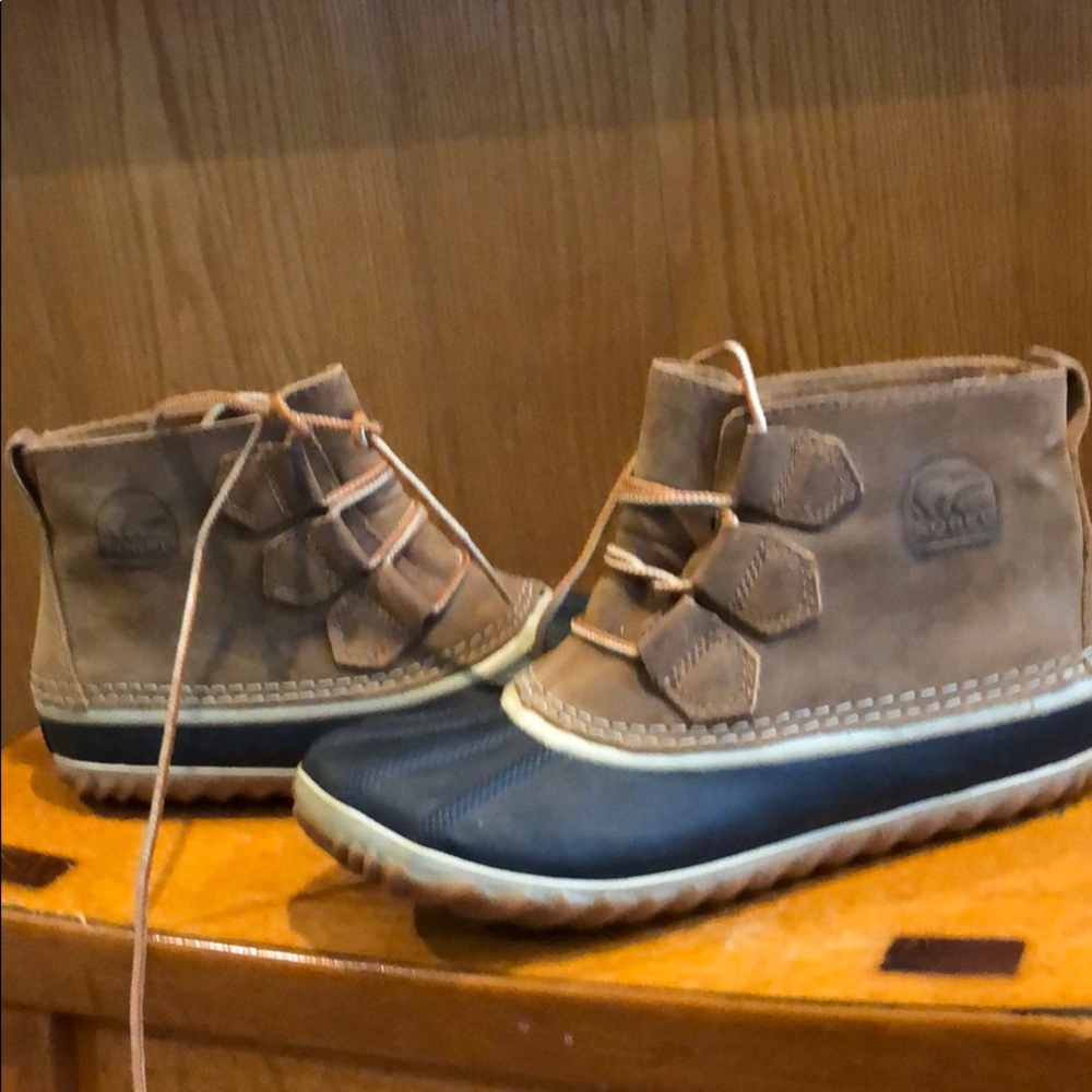 New with box size 6.5 Sorel all weather boot.